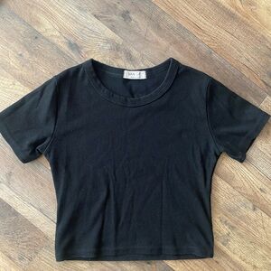 YesStyle Black Ribbed Short Sleeve Tee